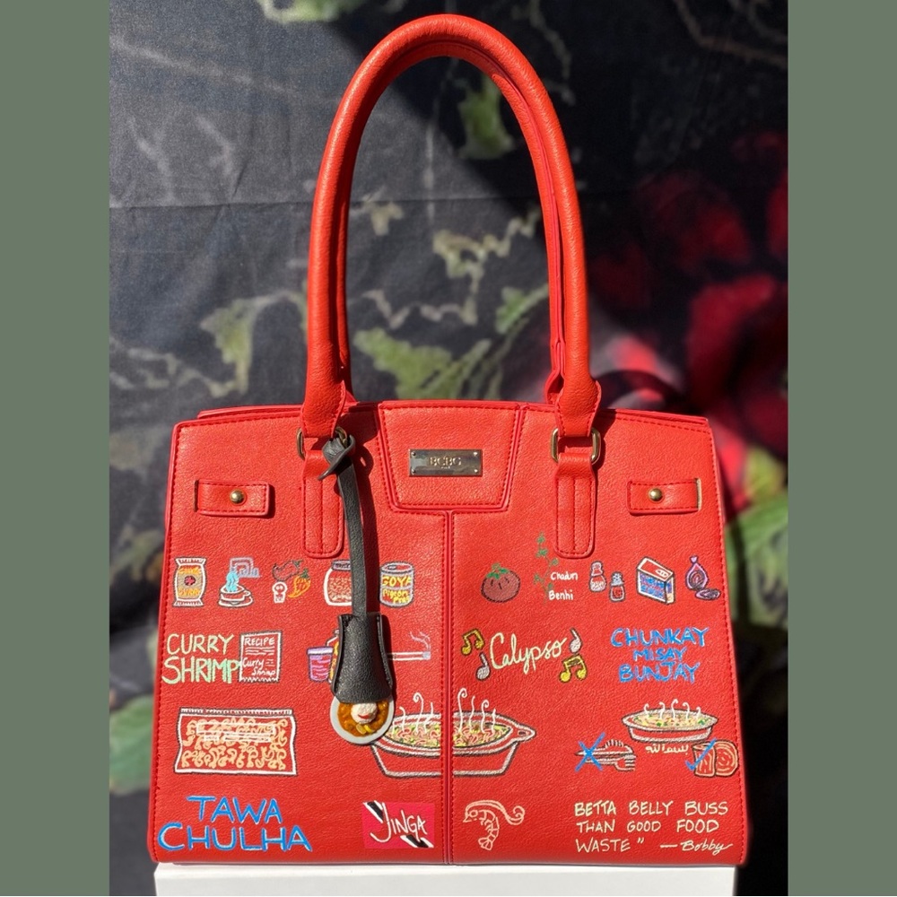 VanRahDesign hand painted BCBG purse with lock —Painting “Curry Jinga : Coral” - Picture 6 of 13